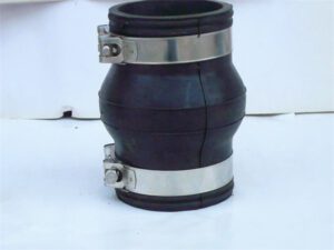 Clamp type rubber expansion joint-1
