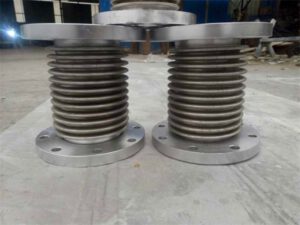 Metal expansion joint without tie rod-2